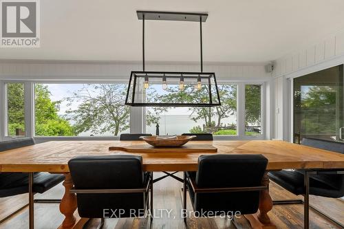 84 Hedge Road, Georgina, ON - Indoor Photo Showing Dining Room