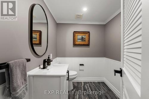 84 Hedge Road, Georgina, ON - Indoor Photo Showing Bathroom