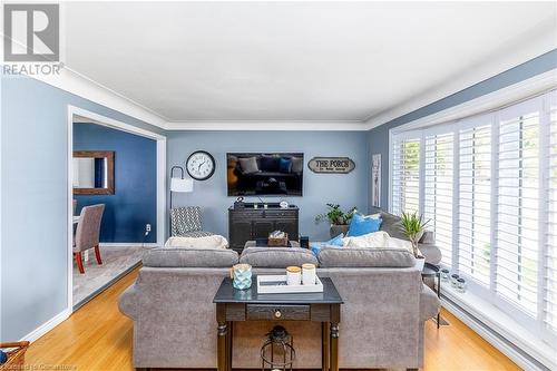 120 Pusey Boulevard, Brantford, ON - Indoor Photo Showing Living Room