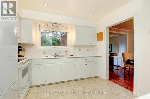 121 Bartley Bull Parkway, Brampton, ON - Indoor Photo Showing Kitchen With Double Sink