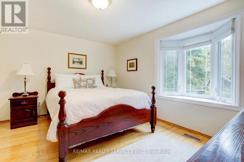 121 Bartley Bull Parkway, Brampton, ON - Indoor Photo Showing Bedroom