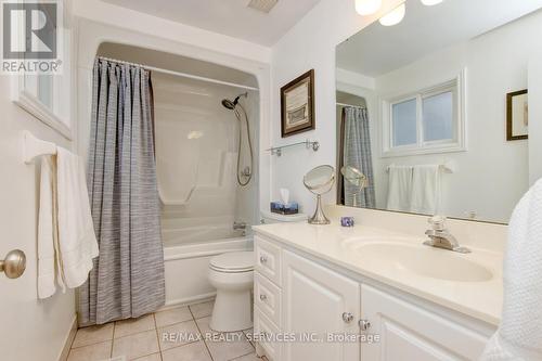 121 Bartley Bull Parkway, Brampton, ON - Indoor Photo Showing Bathroom