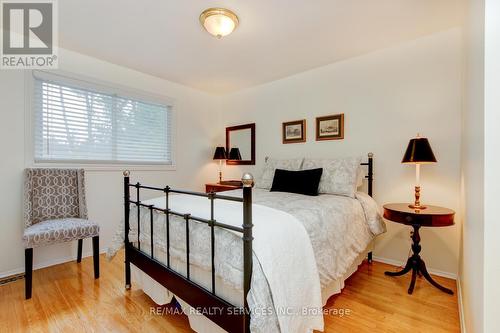 121 Bartley Bull Parkway, Brampton, ON - Indoor Photo Showing Bedroom