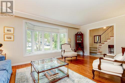 121 Bartley Bull Parkway, Brampton, ON - Indoor Photo Showing Living Room