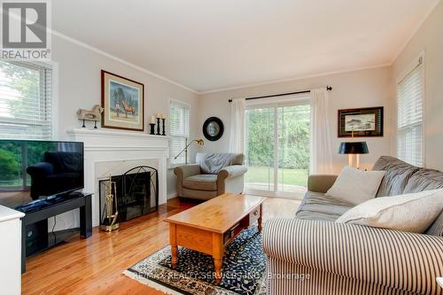 121 Bartley Bull Parkway, Brampton, ON - Indoor Photo Showing Living Room With Fireplace