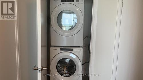 1602 - 104 Garment Street, Kitchener, ON - Indoor Photo Showing Laundry Room