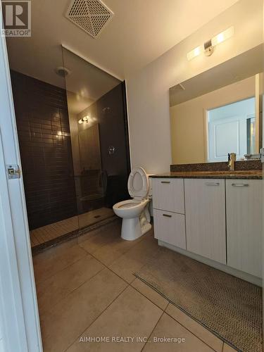 2009 - 88 Sheppard Avenue E, Toronto, ON - Indoor Photo Showing Bathroom