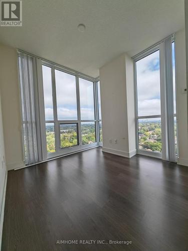 2009 - 88 Sheppard Avenue E, Toronto, ON - Indoor Photo Showing Living Room