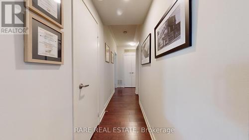 31 Oak Street, Toronto, ON - Indoor Photo Showing Other Room