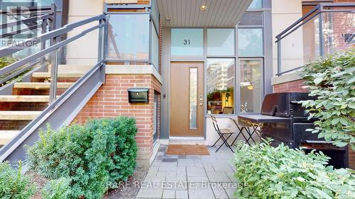 31 Oak Street, Toronto, ON - 