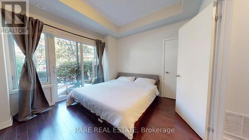 31 Oak Street, Toronto, ON - Indoor Photo Showing Bedroom