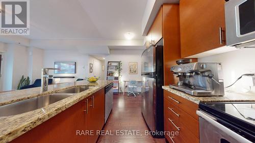 31 Oak Street, Toronto, ON - Indoor Photo Showing Kitchen With Double Sink