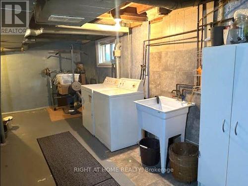 69 Victoria Avenue N, Kawartha Lakes (Lindsay), ON - Indoor Photo Showing Laundry Room