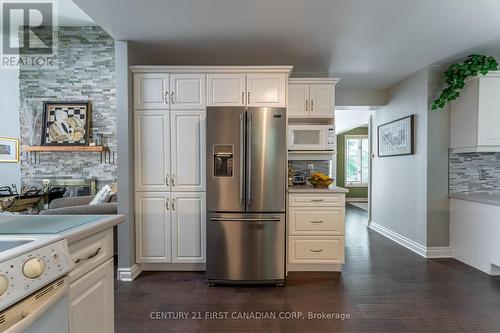 118 Somerset Road, London, ON - Indoor Photo Showing Kitchen