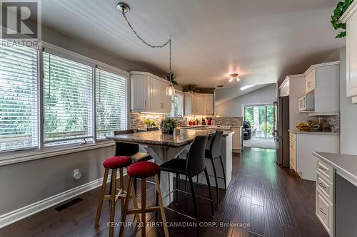 118 Somerset Road, London, ON - Indoor Photo Showing Dining Room