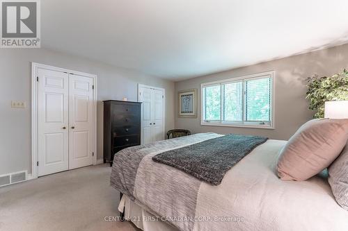 118 Somerset Road, London, ON - Indoor Photo Showing Bedroom