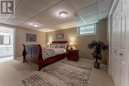 118 Somerset Road, London, ON - Indoor Photo Showing Bedroom