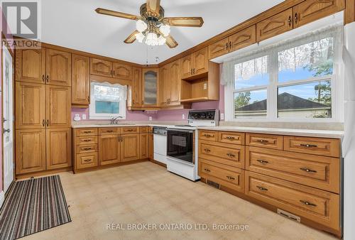 130 Main Street, Southwest Middlesex (Glencoe), ON - Indoor Photo Showing Kitchen