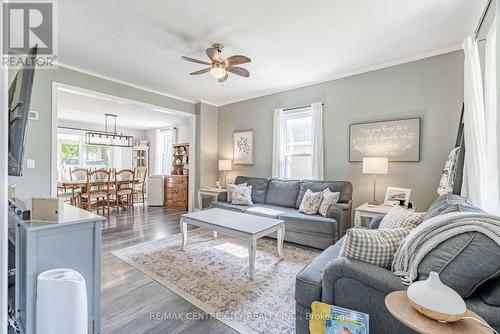 95 Myrtle Street, Aylmer (Ay), ON - Indoor Photo Showing Living Room