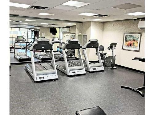 2310-4978 Yonge St, Toronto, ON - Indoor Photo Showing Gym Room