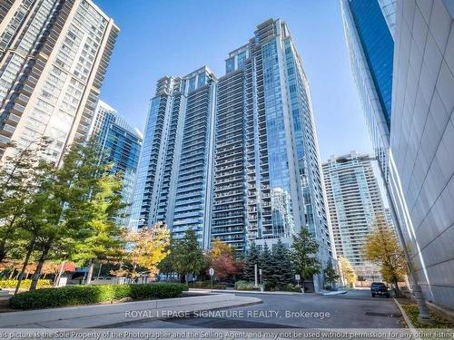 2310-4978 Yonge St, Toronto, ON - Outdoor With Facade