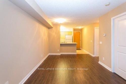 2310-4978 Yonge St, Toronto, ON - Indoor Photo Showing Other Room