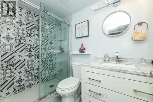 522 - 6 Humberline Drive, Toronto, ON - Indoor Photo Showing Bathroom