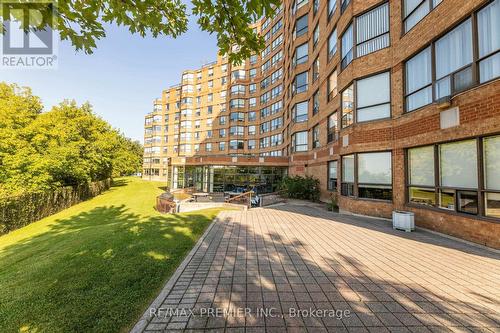 522 - 6 Humberline Drive, Toronto, ON - Outdoor