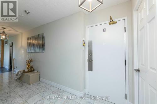 522 - 6 Humberline Drive, Toronto, ON - Indoor Photo Showing Other Room