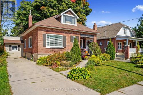 162 Montgomery Street, Peterborough (Otonabee), ON - Outdoor With Facade