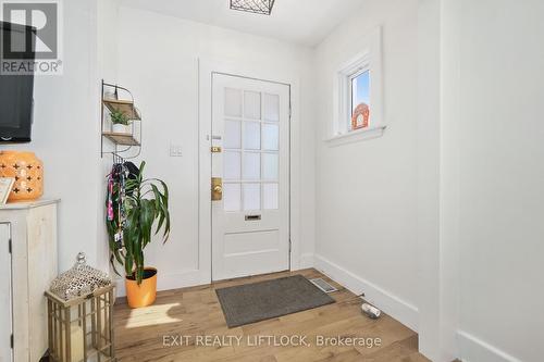 162 Montgomery Street, Peterborough (Otonabee), ON - Indoor Photo Showing Other Room