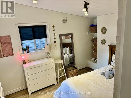 162 Montgomery Street, Peterborough (Otonabee), ON - Indoor Photo Showing Bedroom