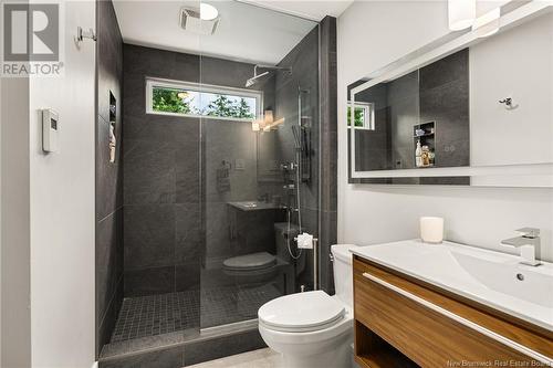 20 Glengrove, Moncton, NB - Indoor Photo Showing Bathroom