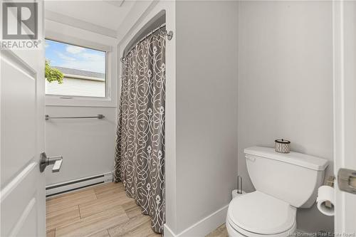 20 Glengrove, Moncton, NB - Indoor Photo Showing Bathroom