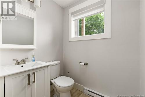 20 Glengrove, Moncton, NB - Indoor Photo Showing Bathroom