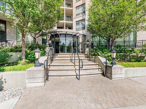 113-16 Dallimore Circ, Toronto, ON - Outdoor