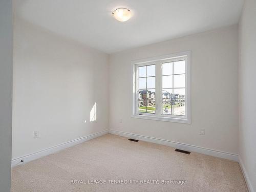 21 Mission St, Wasaga Beach, ON - Indoor Photo Showing Other Room