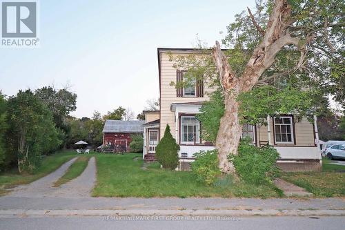 421-423 Minnie Avenue, Tweed, ON - Outdoor