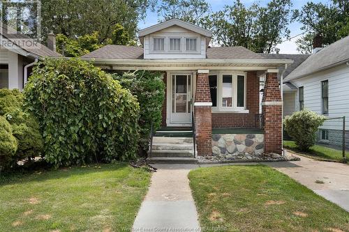 577 Allendale, Windsor, ON - Outdoor With Facade