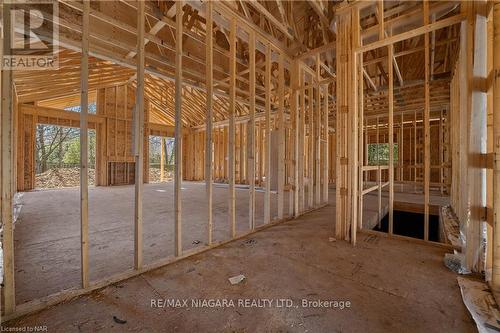 7 Circle Street, Niagara-On-The-Lake, ON - Indoor Photo Showing Other Room