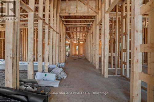 7 Circle Street, Niagara-On-The-Lake, ON - Indoor Photo Showing Other Room