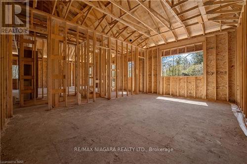 7 Circle Street, Niagara-On-The-Lake, ON - Indoor Photo Showing Other Room