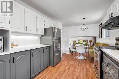 584 Dickinson Avenue, Ottawa, ON - Indoor Photo Showing Kitchen