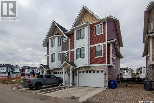 214 3220 11Th Street W, Saskatoon, SK - Outdoor With Facade