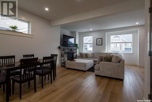 214 3220 11Th Street W, Saskatoon, SK - Indoor Photo Showing Living Room