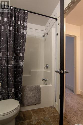 214 3220 11Th Street W, Saskatoon, SK - Indoor Photo Showing Bathroom