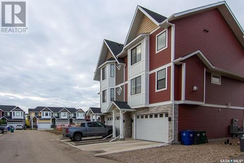 214 3220 11Th Street W, Saskatoon, SK - Outdoor With Facade