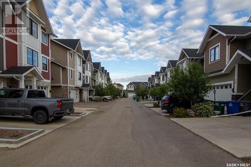 214 3220 11Th Street W, Saskatoon, SK - Outdoor With Facade