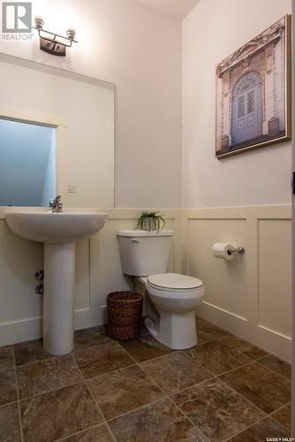 214 3220 11Th Street W, Saskatoon, SK - Indoor Photo Showing Bathroom