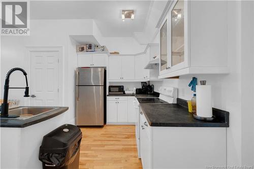 193/195 Canada, Fredericton, NB - Indoor Photo Showing Kitchen